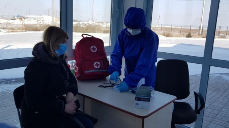 Як тестують на COVID-19 українців, які перетинають адмінмежу з Кримом?