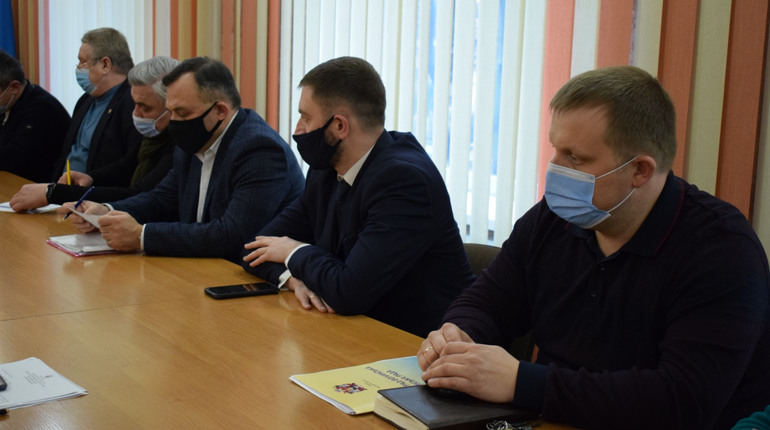 Перейменовувати Новоград чи ні: засідання робочої групи