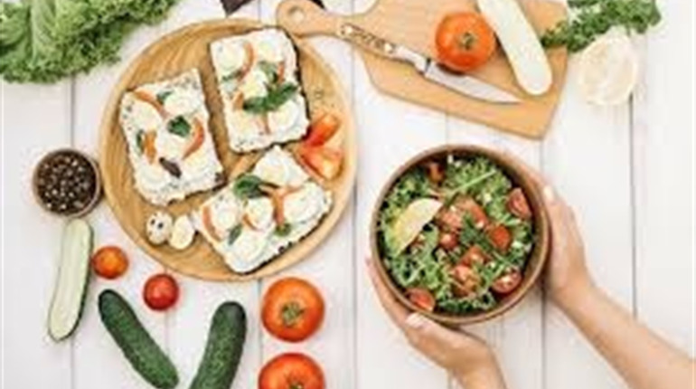Харчування взимку: лікарка радить, які продукти та вітаміни потрібно додати до свого раціону