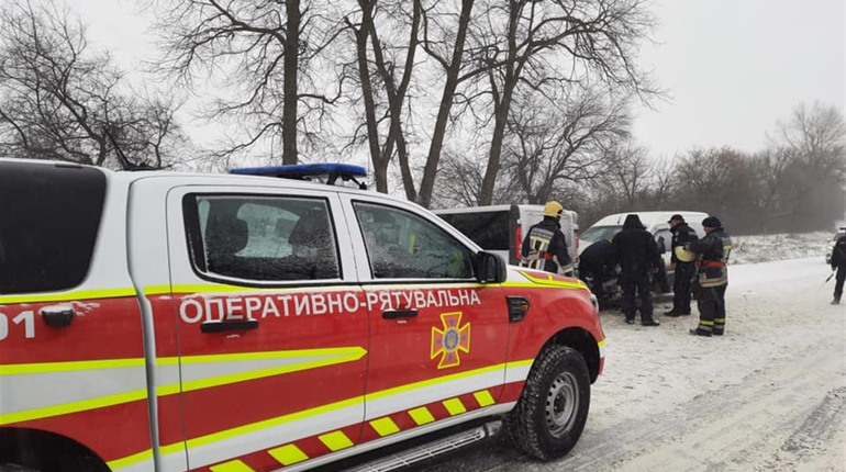 Перші наслідки негоди: два легкових автомобілі спричинили ДТП у Чортківському районі