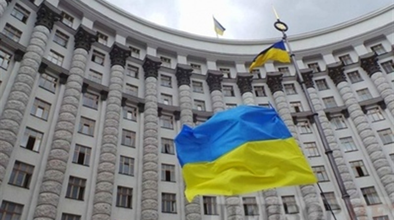 У скільки обходиться українцям один нардеп та які проблеми він має вирішувати