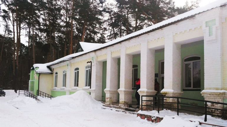 Неподалік Конотопа шукають сімейних лікарів. Дають трикімнатну квартиру
