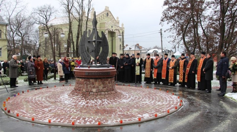 В Україні вшановують пам’ять Героїв Небесної Сотні. Серед них троє мешканців Дрогобицького району