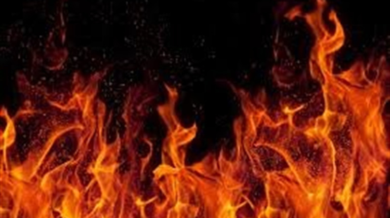 У Новограді сталася пожежа: ледь не згоріло дві будівлі, що розташовані поруч
