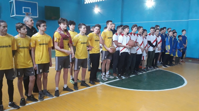 Юнацький баскетбол Сірогозщини: пройшли змагання 2-го етапу Спартакіади серед ліцеїв громади