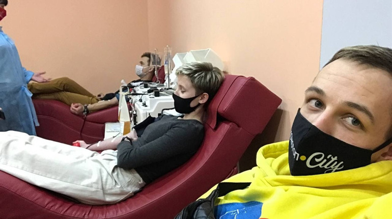 Перевірено на собі. Команда Конотоп.City здала екзамен з донорства у Конотопі