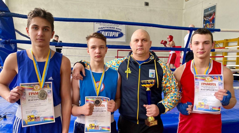 Новоградські боксери виграли срібло на обласному чемпіонаті