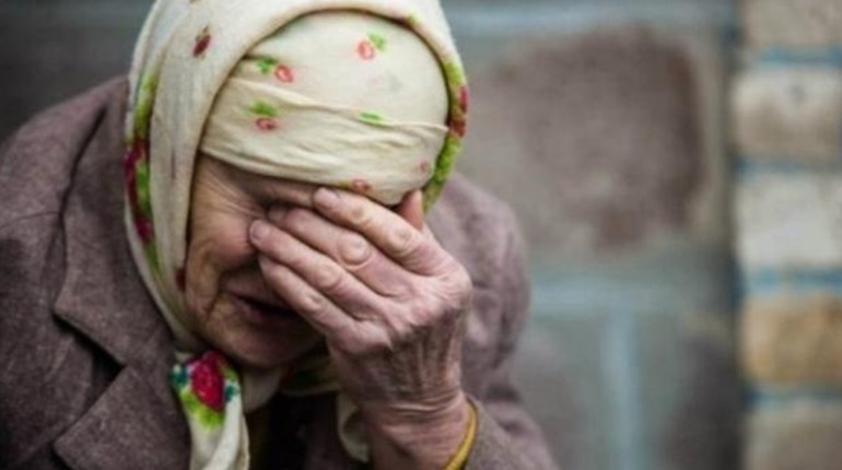81-річну жительку Ніжина обікрали "липові" представники соцзахисту
