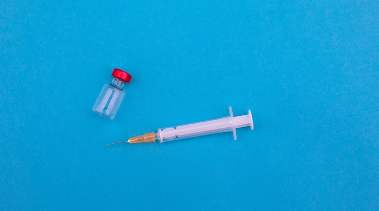 Що насправді означають цифри ефективності вакцини? Про це розповідає New York Times