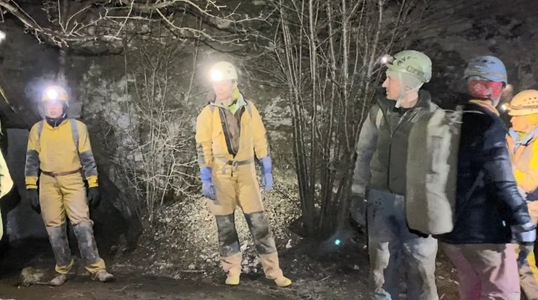 У пошуках нових лабіринтів: на Чортківщині у двох печерах працювали спелеологи