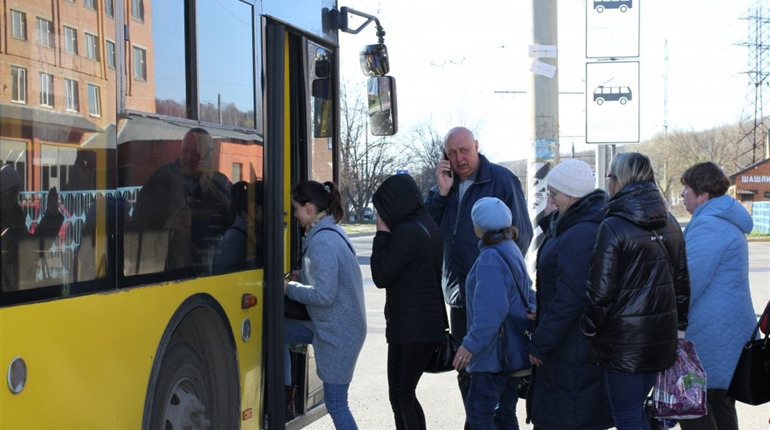 Червона зона: графік руху автобусів у Новограді