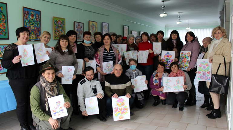 Новини громади за 15-21 березня: комунальників вітали, самчиківському розпису навчалися