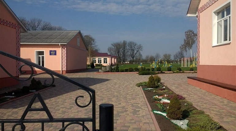 На мережу закладів освіти Калинівської громади чекає оптимізація: які школи планують реорганізувати