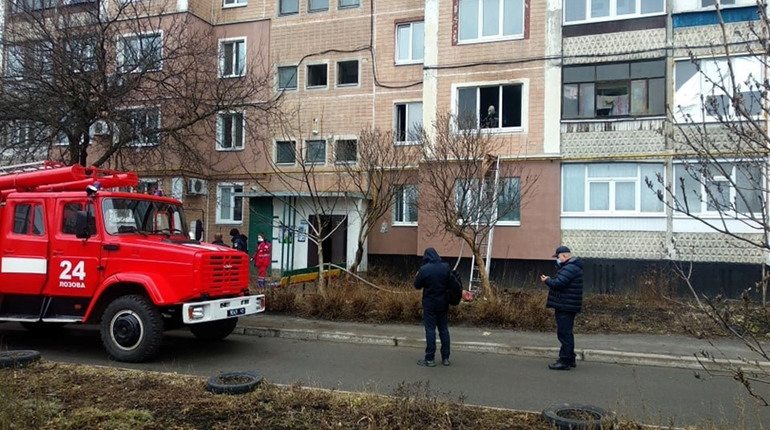 У Лозовій палала дев'ятиповерхівка: у вогні загинув 2-річний хлопчик