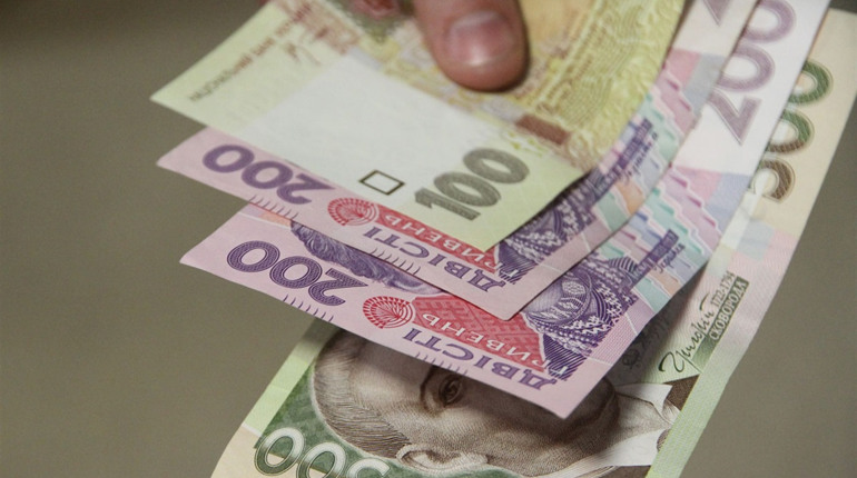 Виплати під час нового локдауну: уряд назвав розмір та людей, які зможуть отримати гроші