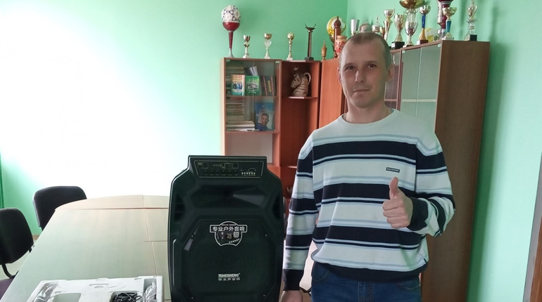 Нижньосірогозької ДЮСШ отримала обладнання для організації мовно-музичної трансляції на стадіоні