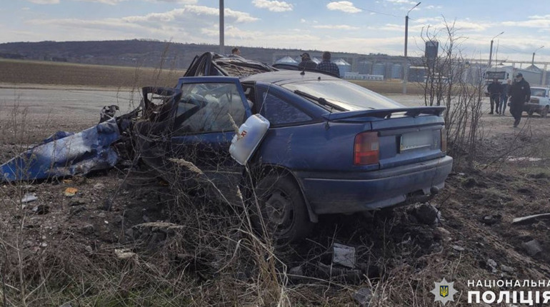 Дві резонансі аварії на Миколаївщині. Поліція повідомила про трьох загиблих на автодорозі Р-55