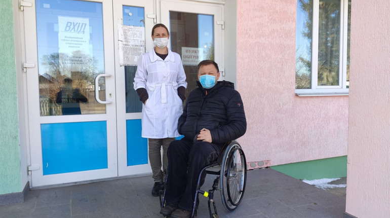 Заклади охорони здоров'я повинні бути доступними для людей з інвалідністю