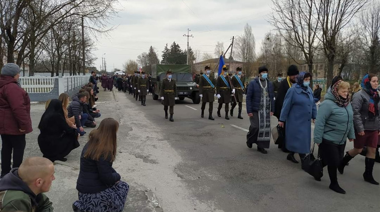 У Дубровиці попрощались із загиблим воїном