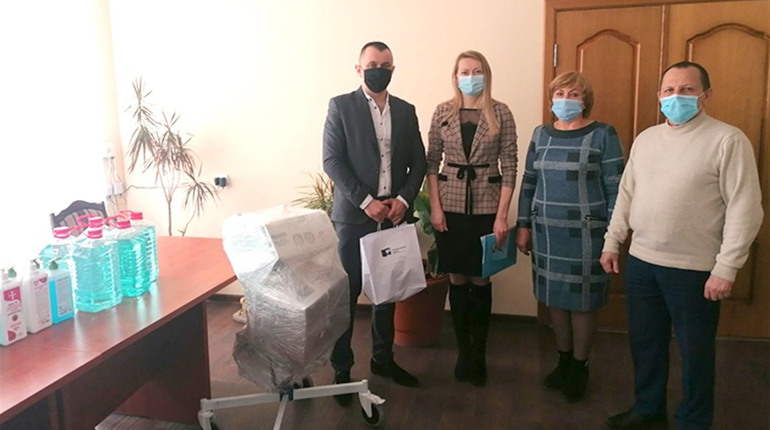 Старокостянтинівська лікарня отримала апарат ШВЛ