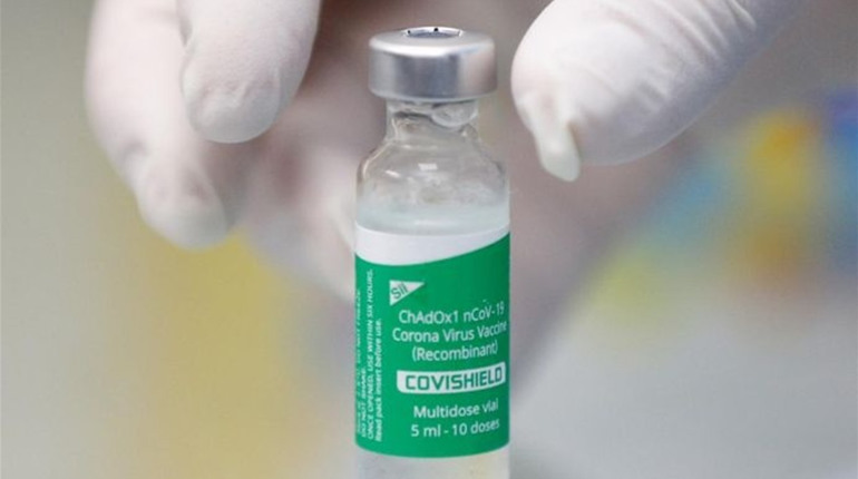 Вакцинація проти COVID-19: які мала симптоми після щеплення індійською вакциною Covishield