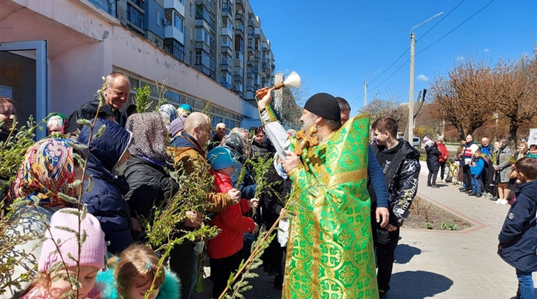 Фото дня: у Лозовій відзначили Вербну неділю