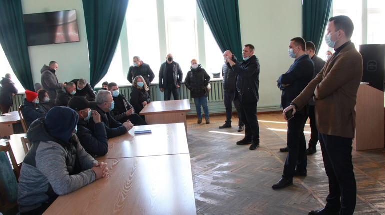 Підприємці просять дозволити працювати непродовольчим ринкам