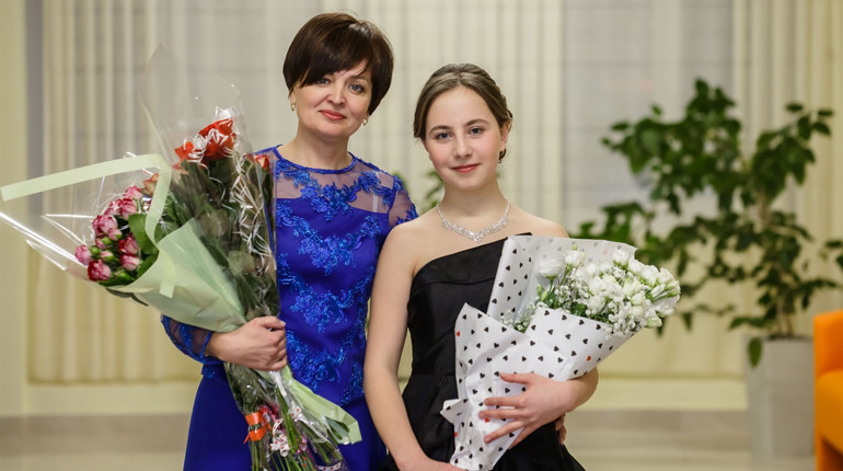 Юна славутчанка Анна Чайка здобула Гран-прі в конкурсі «Співоче Поділля»