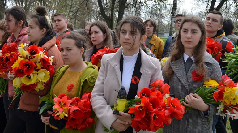 У Білобожницькій громаді відбулися заходи до Дня пам'яті та примирення (+ фото)