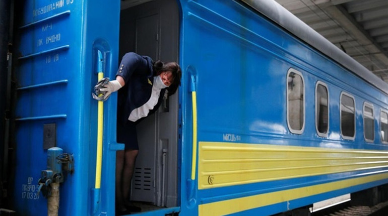 З Херсона до Ковеля встановили пряме залізничне сполучення. Через які станції курсує цей потяг
