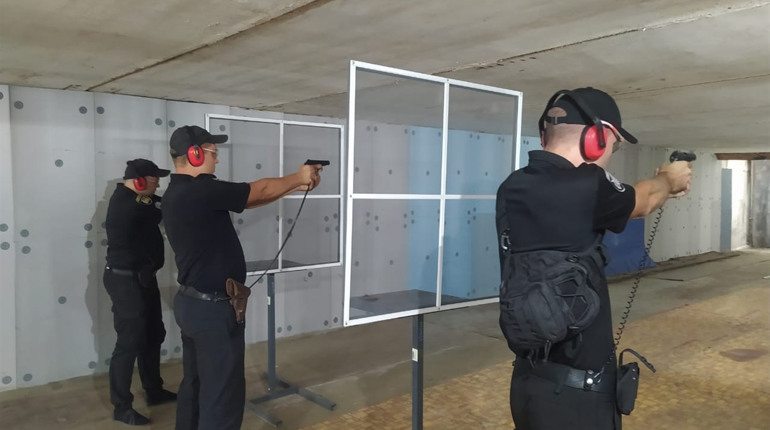 Співробітники поліції охорони Луганщини взяли учать у практичних заняттях з вогневої підготовки