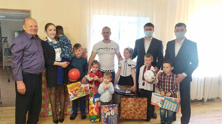 В приемной семье нашли свое счастье