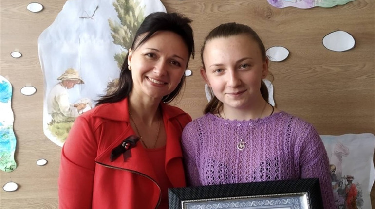 Шкільні рекорди: Аріна Григоревська запам'ятала 204 знаки після коми числа Пі