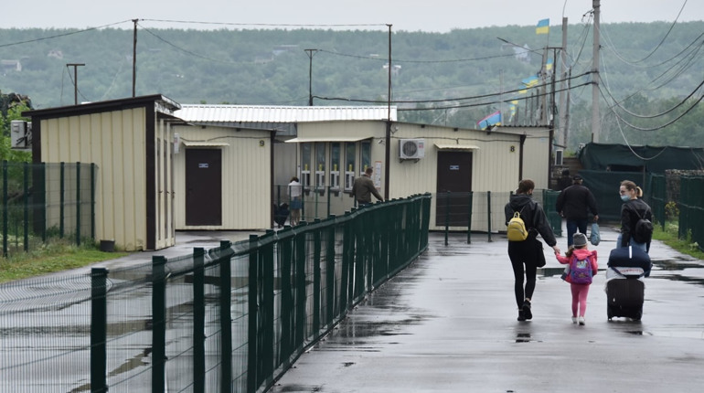 Як працюють контрольні пункти в’їзду-виїзду в районі ООС