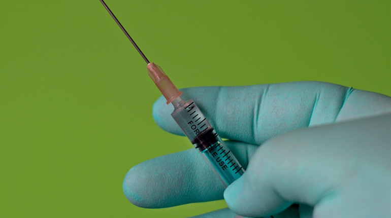 У МОЗ підрахували кількість ускладнень після вакцинації від коронавірусу