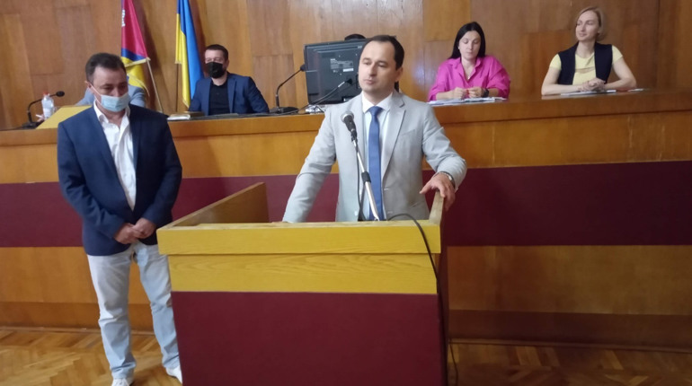 Про летальність ковіду, реанімобіль та грамоту ВР: на сесії Первомайської ради обговорювали медицину