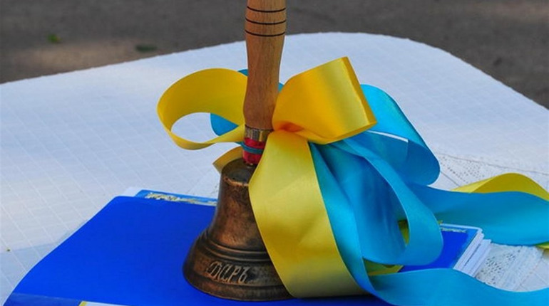 Час проведення останніх дзвоників у Чернігові скоротять