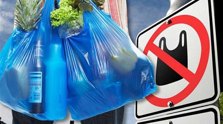 В Україні заборонили пластикові пакети: порушників штрафуватимуть
