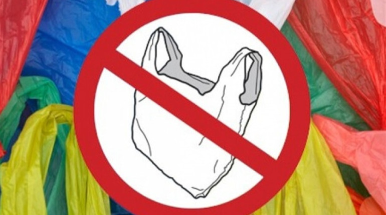 В Україні заборонили розповсюдження пластикових пакетів