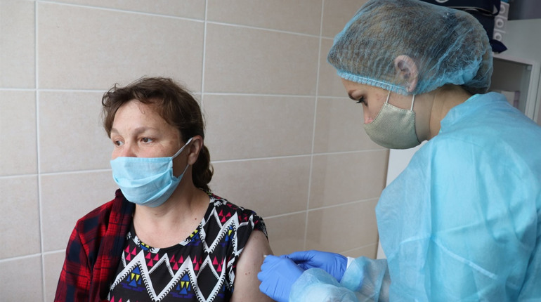 Цифра дня: на Сірогозщині першу дозу вакцини отримало 6 відсотків мешканців громади