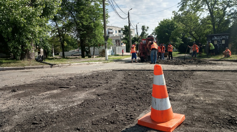 Дорогу на Достоєвського в Первомайську відремонтували. Оновлено