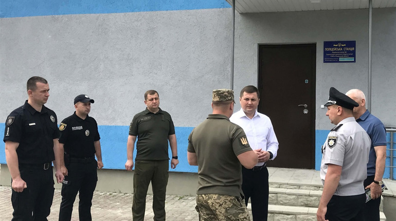 «Покращуємо поліцейський сервіс»: в Дубровиці відкрили фрон-офіс і станцію