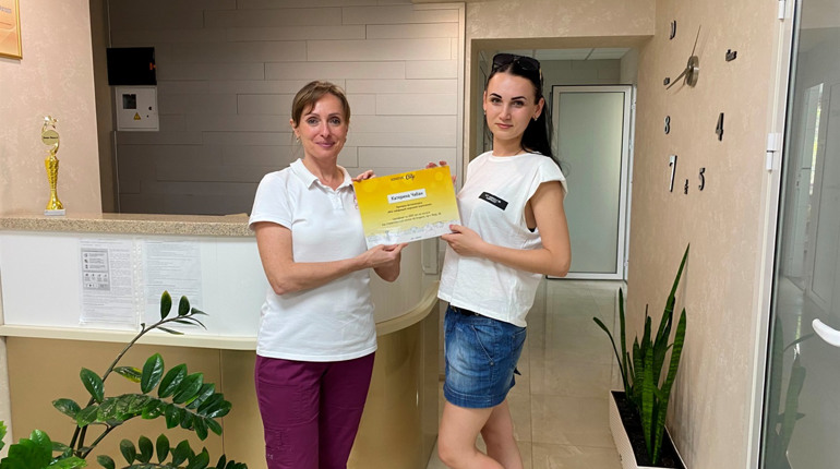 Як ми вручали подарунки учасникам конкурсу «Мій найкращий морський відпочинок»