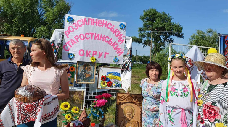 Розсипненські кулінари зробили близько десяти видів пиріжків