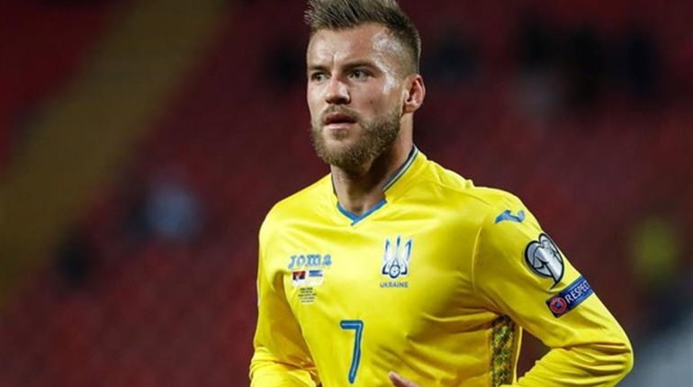 Капітан збірної України з футболу передасть призові за Євро на благодійність
