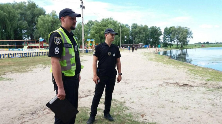У Прилуках розшукують 16-річного хлопця. Пішов на річку з друзями і зник