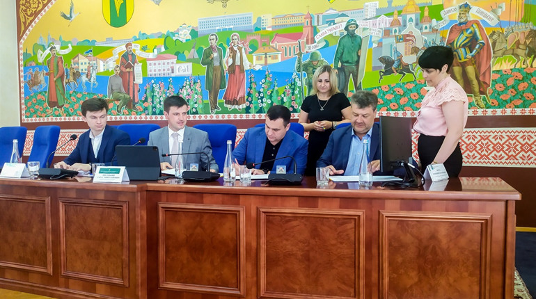 Чому в Новоград приїздили депутати Верховної Ради та який Меморандум підписали