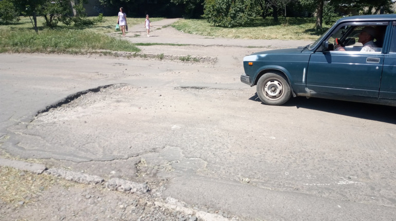 Ділянку дороги на Достоєвського незабаром відремонтують за спонсорський кошт: перший заступник