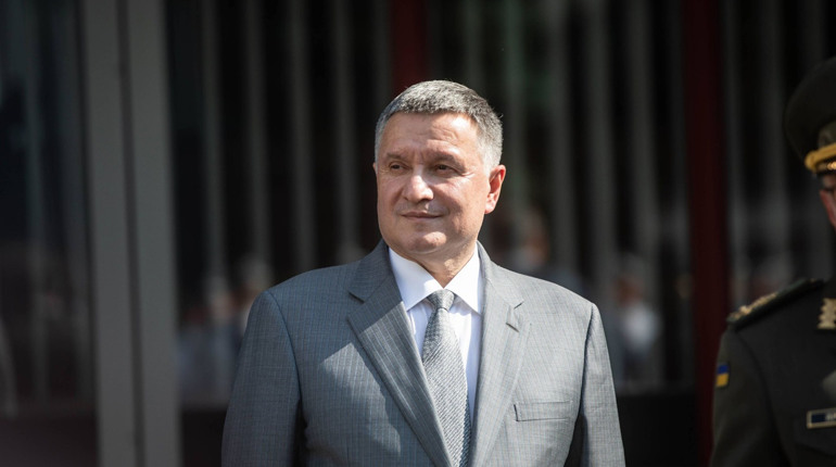 Аваков у відставці — Рада проголосувала «за»: відео засідання парламенту