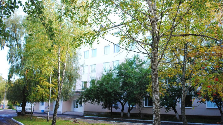 За рахунок коштів міського бюджету лікарю Ніжинського пологового будиноку придбають квартиру